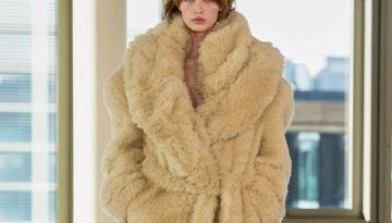 Faux fur coat: Πώς να φορέσετε τη μεγάλη τάση της σεζόν
