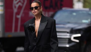 Tuxedo blazer: Μην το ψάχνεις άλλο, αυτό είναι το απόλυτο party πανωφόρι