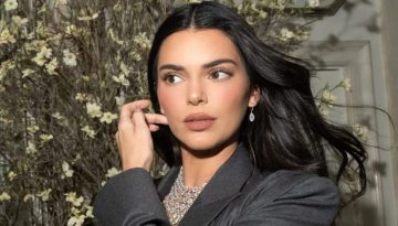 Φριζάρουν τα μαλλιά σας; 8 hair tips για να πάρετε τον έλεγχο στα χέρια σας
