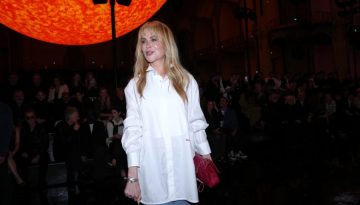 Στα 58 της, η Nicole Kidman επαναφέρει τις εμβληματικές φυσικές μπούκλες της από τα 90s