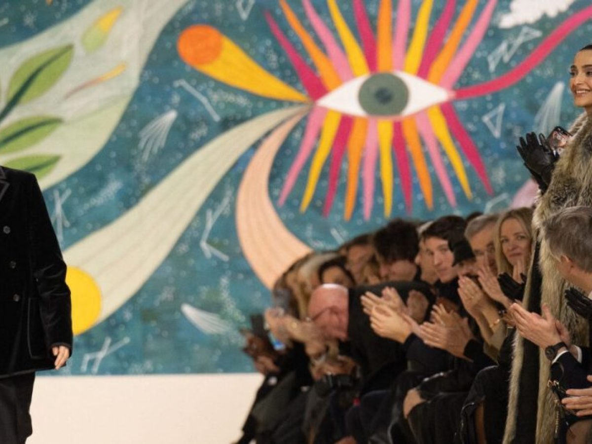 3 fashion show που θα καθορίσουν τη μόδα το 2026