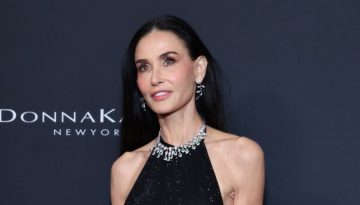 Demi Moore: &Upsilon;&iota;&omicron;&theta;έ&tau;&eta;&sigma;&epsilon; έ&nu;&alpha; glam &rho;&omicron;&delta;&alpha;&kappa;&iota;&nu;ί &mu;&alpha;&kappa;&iota;&gamma;&iota;ά&zeta; &pi;&omicron;&upsilon; &theta;&alpha; &theta;έ&lambda;&epsilon;&iota;&sigmaf; &kappa;&iota; &epsilon;&sigma;ύ &nu;&alpha; &delta;&omicron;&kappa;&iota;&mu;ά&sigma;&epsilon;&iota;&sigmaf;