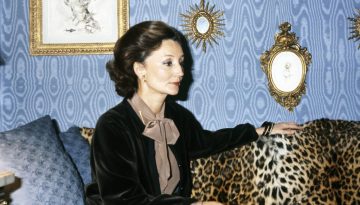 Jacqueline de Ribes: Η «τελευταία βασίλισσα του Παρισιού» έφυγε από τη ζωή