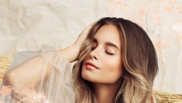 Layering &alpha;&rho;&omega;&mu;ά&tau;&omega;&nu; &kappa;&alpha;&iota; ά&lambda;&lambda;&alpha; tips &gamma;&iota;&alpha; &nu;&alpha; &mu;&upsilon;&rho;ί&zeta;&epsilon;&iota;&sigmaf; &upsilon;&pi;έ&rho;&omicron;&chi;&alpha; ό&lambda;&eta; &mu;έ&rho;&alpha;