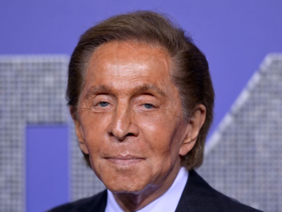 Valentino: &Alpha;&lambda;&lambda;ά&zeta;&omicron;&upsilon;&nu; &tau;&alpha; &delta;&epsilon;&delta;&omicron;&mu;έ&nu;&alpha; &sigma;&chi;&epsilon;&tau;&iota;&kappa;ά &mu;&epsilon; &tau;&eta;&nu; &kappa;&lambda;&eta;&rho;&omicron;&nu;&omicron;&mu;&iota;ά &tau;&omicron;&upsilon; &ndash; &Pi;&omicron;&iota;&omicron;&iota; &epsilon;ί&nu;&alpha;&iota; &omicron;&iota; &pi;έ&nu;&tau;&epsilon; &pi;&iota;&theta;&alpha;&nu;&omicron;ί &delta;&iota;&kappa;&alpha;&iota;&omicron;ύ&chi;&omicron;&iota;