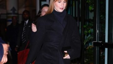 Η Jennifer Lawrence αποδεικνύει ότι ένα total black σύνολο δε χρειάζεται να είναι βαρετό