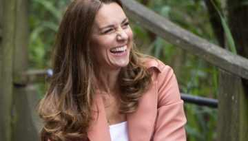 &Eta; Kate Middleton &epsilon;&pi;&alpha;&nu;&alpha;&phi;έ&rho;&epsilon;&iota; &alpha;&upsilon;&tau;ό &tau;&omicron; &kappa;&alpha;&pi;έ&lambda;&omicron; &pi;&omicron;&upsilon; &nu;&omicron;&mu;ί&zeta;&alpha;&mu;&epsilon; ό&tau;&iota; &epsilon;ί&chi;&epsilon; &xi;&epsilon;&pi;&epsilon;&rho;&alpha;&sigma;&tau;&epsilon;ί