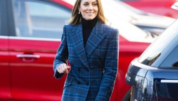 Η Kate Middleton προκαλεί αίσθηση στη Σκωτία με ένα παλτό tartan που σχεδίασε η ίδια