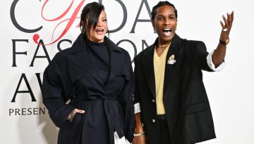 &Eta; Rihanna &alpha;&pi;&omicron;&delta;&epsilon;&iota;&kappa;&nu;ύ&epsilon;&iota; ό&tau;&iota; &tau;&omicron; slip dress &kappa;&alpha;&iota; &tau;&omicron; bomber jacket &tau;&alpha;&iota;&rho;&iota;ά&zeta;&omicron;&upsilon;&nu; &tau;έ&lambda;&epsilon;&iota;&alpha; &mu;&epsilon;&tau;&alpha;&xi;ύ &tau;&omicron;&upsilon;&sigmaf;