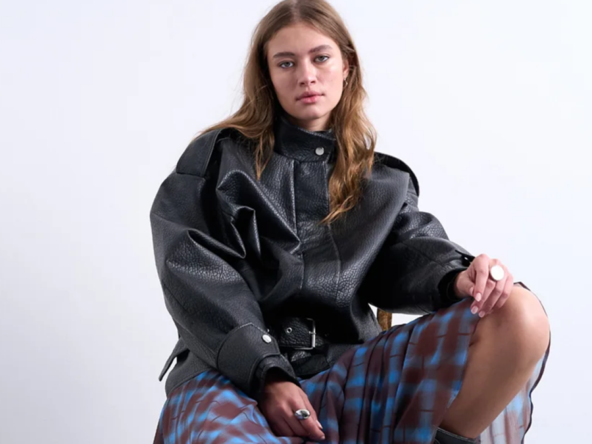 Η Topshop επιστρέφει ξανά στο fashion προσκήνιο και φέρνει τις συλλογές της στην Ελλάδα
