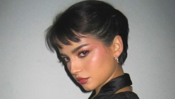 &Mu;&omicron;&nu;&omicron;&chi;&rho;&omega;&mu;&alpha;&tau;&iota;&kappa;ό &mu;&alpha;&kappa;&iota;&gamma;&iota;ά&zeta; &mu;&epsilon; &mu;&omega;&beta; eyeliner: To makeup look &pi;&omicron;&upsilon; &alpha;&xi;ί&zeta;&epsilon;&iota; &nu;&alpha; &delta;&omicron;&kappa;&iota;&mu;ά&sigma;&epsilon;&iota;&sigmaf; &gamma;&iota;&alpha; &tau;&eta; &beta;&rho;&alpha;&delta;&iota;&nu;ή &sigma;&omicron;&upsilon; έ&xi;&omicron;&delta;&omicron;
