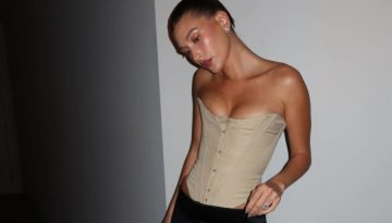 &Nu;&alpha; &tau;&alpha;&iota;&rho;&iota;ά&zeta;&epsilon;&iota;&sigmaf; &tau;&omicron; &mu;&alpha;&nu;&iota;&kappa;&iota;&omicron;ύ&rho; &sigma;&omicron;&upsilon; &mu;&epsilon; &tau;&omicron; outfit &sigma;&omicron;&upsilon;; &Eta; Hailey Bieber &alpha;&pi;&omicron;&delta;&epsilon;&iota;&kappa;&nu;ύ&epsilon;&iota; ό&tau;&iota; &epsilon;ί&nu;&alpha;&iota; &eta; &pi;&iota;&omicron; chic &iota;&delta;έ&alpha; &tau;&eta;&sigmaf; &sigma;&tau;&iota;&gamma;&mu;ή&sigmaf;