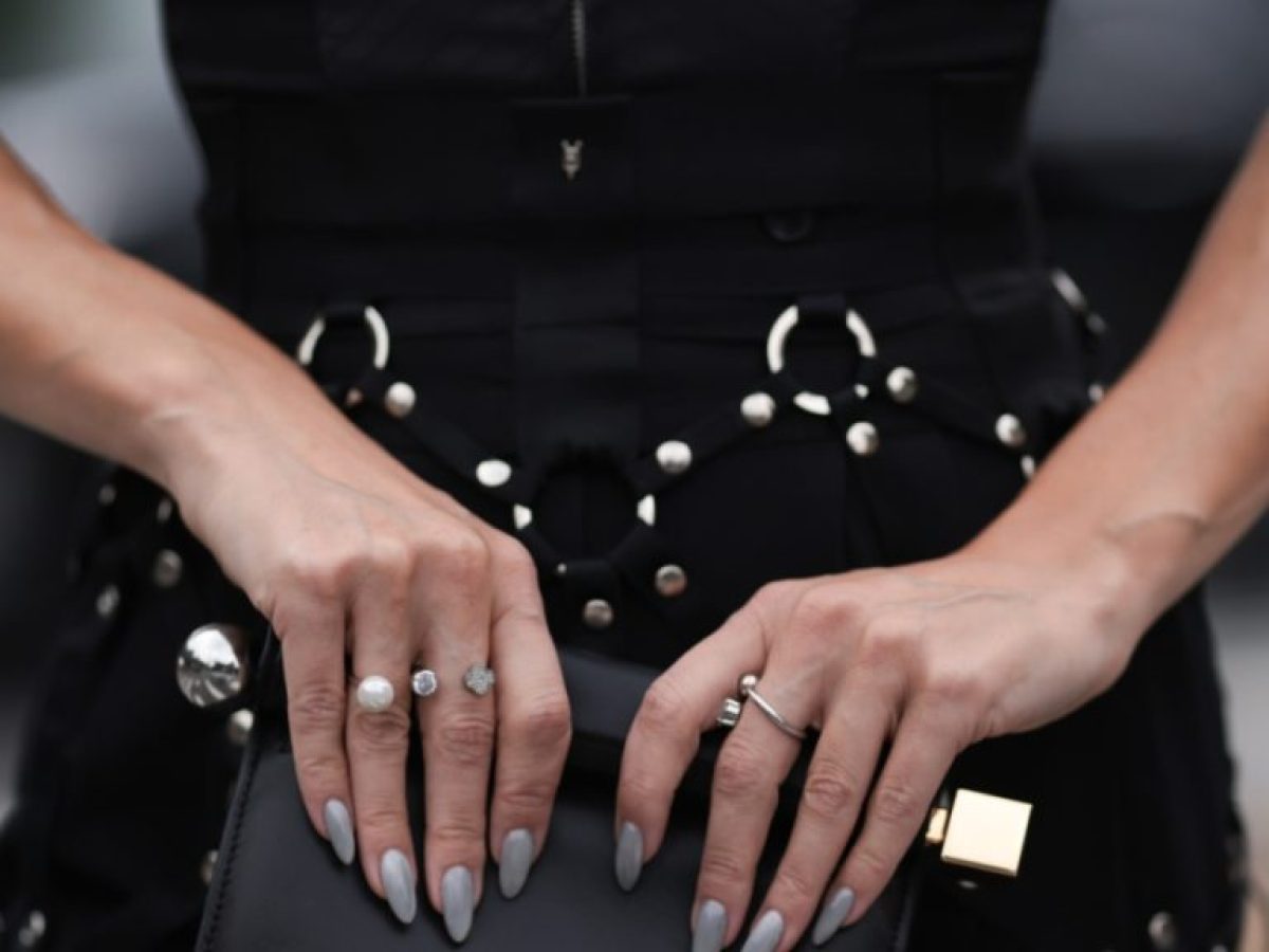 Νύχια cat eye: 10 ιδέες για να υιοθετήσεις το πιο hot trend της σεζόν