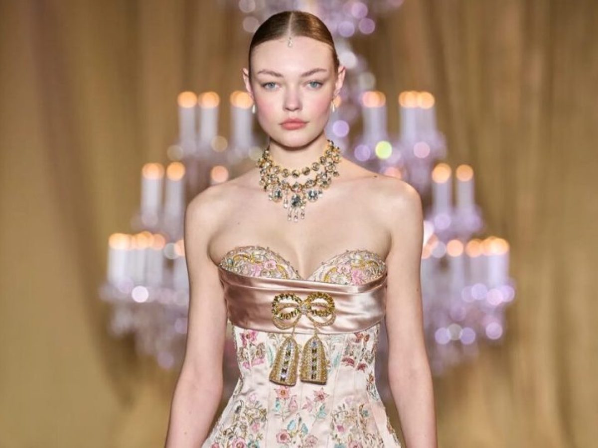 Ο Zuhair Murad παρουσίασε μία Couture συλλογή με εκπληκτικές λεπτομέρειες