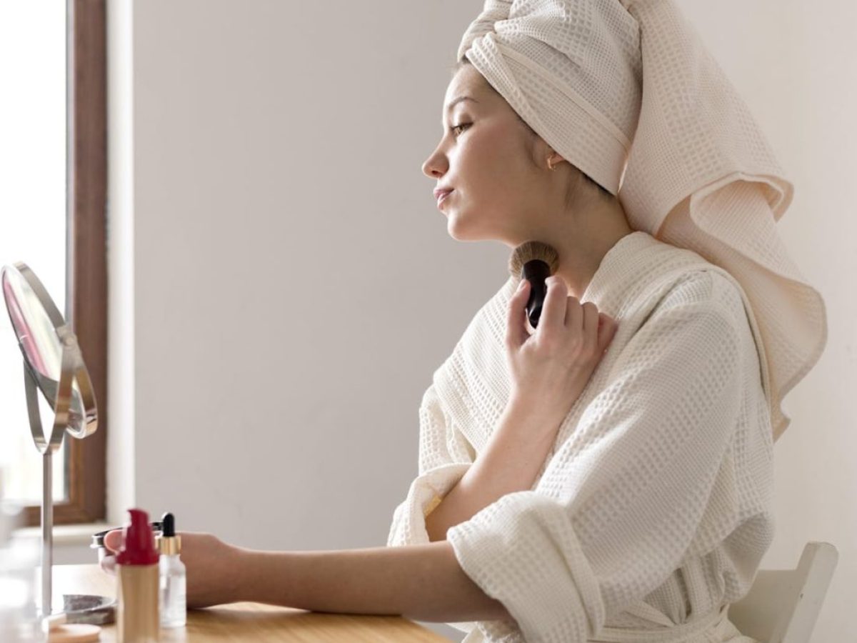 Όταν το concealer αντικαθιστά τον ύπνο – Η τεχνική φωτισμού που χαρίζει άμεση φρεσκάδα