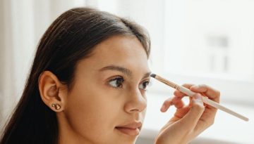 Πυκνά, καλοσχηματισμένα φρύδια: Μάθε πώς θα πετύχεις το στόχο σου!
