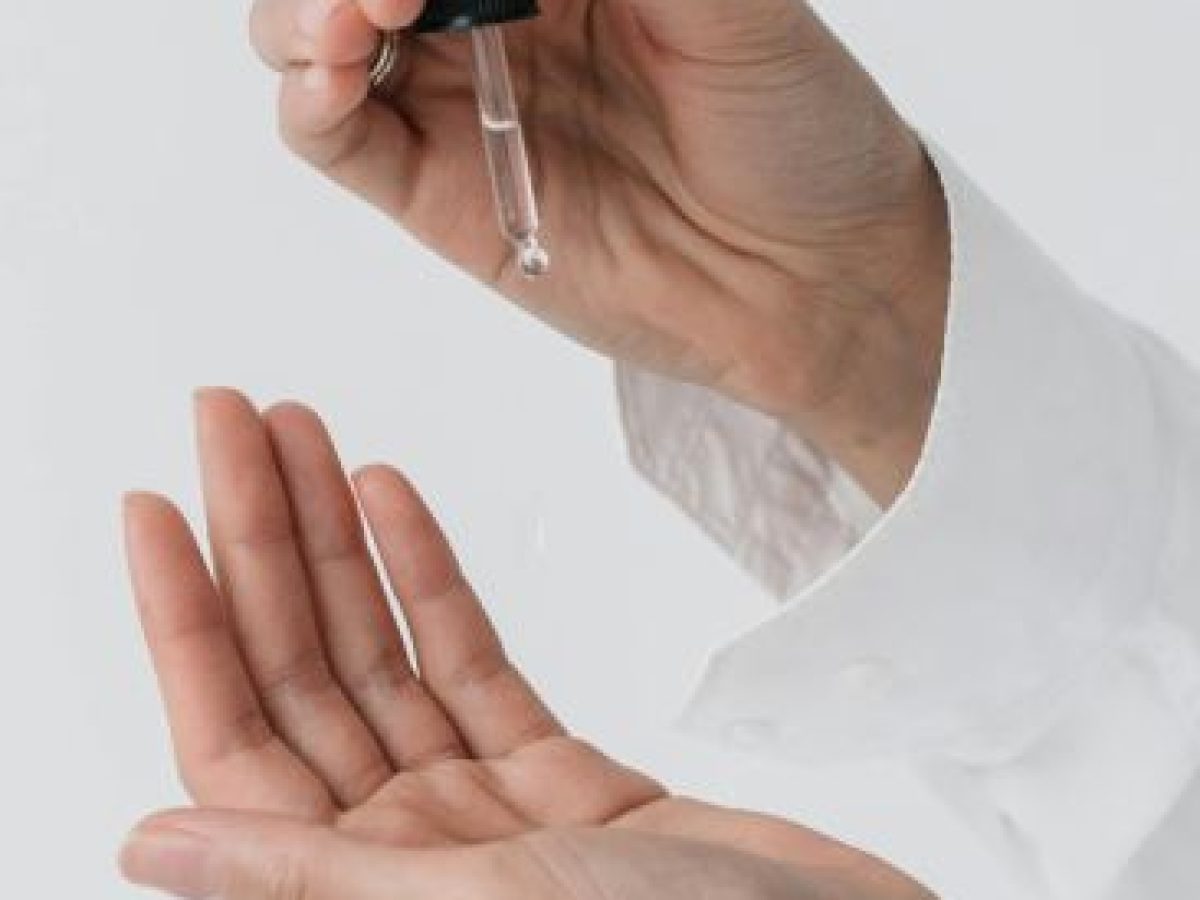 Πώς να βρείτε το serum που ταιριάζει στις ανάγκες της επιδερμίδας σας