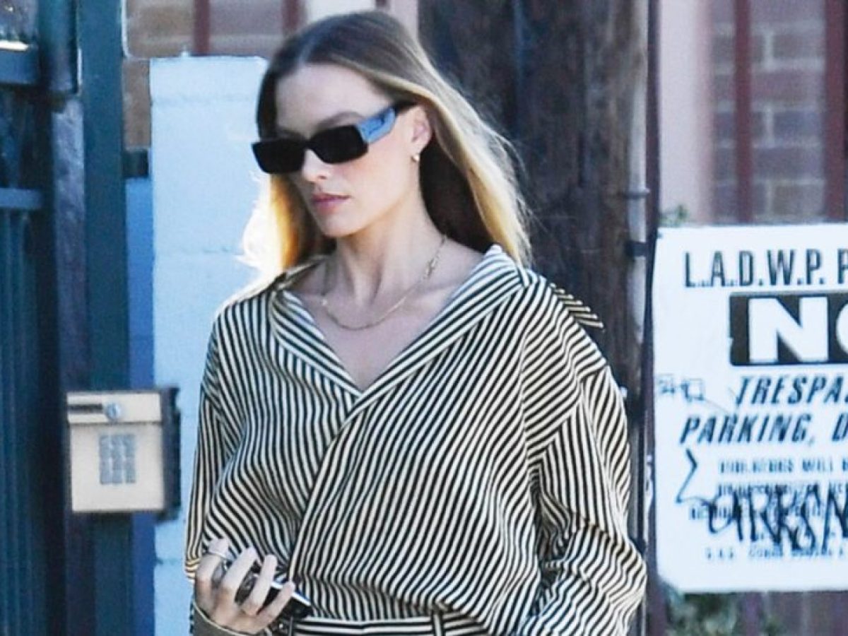Ρίγες: Η Margot Robbie δίνει νέα πνοή στο μοτίβο που δεν φεύγει ποτέ από τη μόδα