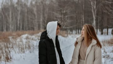 Τα σημάδια που δείχνουν ότι η σχέση σας περνά στο στάδιο της δέσμευσης
