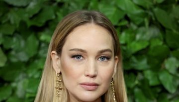 &Tau;&omicron; &mu;&omicron;&nu;&omicron;&chi;&rho;&omega;&mu;&alpha;&tau;&iota;&kappa;ό &mu;&alpha;&kappa;&iota;&gamma;&iota;ά&zeta; &tau;&eta;&sigmaf; Jennifer Lawrence &epsilon;ί&nu;&alpha;&iota; fresh &kappa;&alpha;&iota; &iota;&delta;&alpha;&nu;&iota;&kappa;ό &gamma;&iota;&alpha; &tau;&omicron; weekend