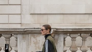 1 &phi;&omicron;ύ&sigma;&tau;&alpha;, 6 outfits &ndash; &Pi;ώ&sigmaf; &theta;&alpha; &phi;&omicron;&rho;έ&sigma;&epsilon;&iota;&sigmaf; &tau;&omicron; &pi;&iota;&omicron; &rho;&omicron;&mu;&alpha;&nu;&tau;&iota;&kappa;ό item &tau;&eta;&sigmaf; &sigma;&upsilon;&lambda;&lambda;&omicron;&gamma;ή&sigmaf; &sigma;&omicron;&upsilon; &mu;&epsilon; &delta;&iota;&alpha;&phi;&omicron;&rho;&epsilon;&tau;&iota;&kappa;&omicron;ύ&sigmaf; &tau;&rho;ό&pi;&omicron;&upsilon;&sigmaf;