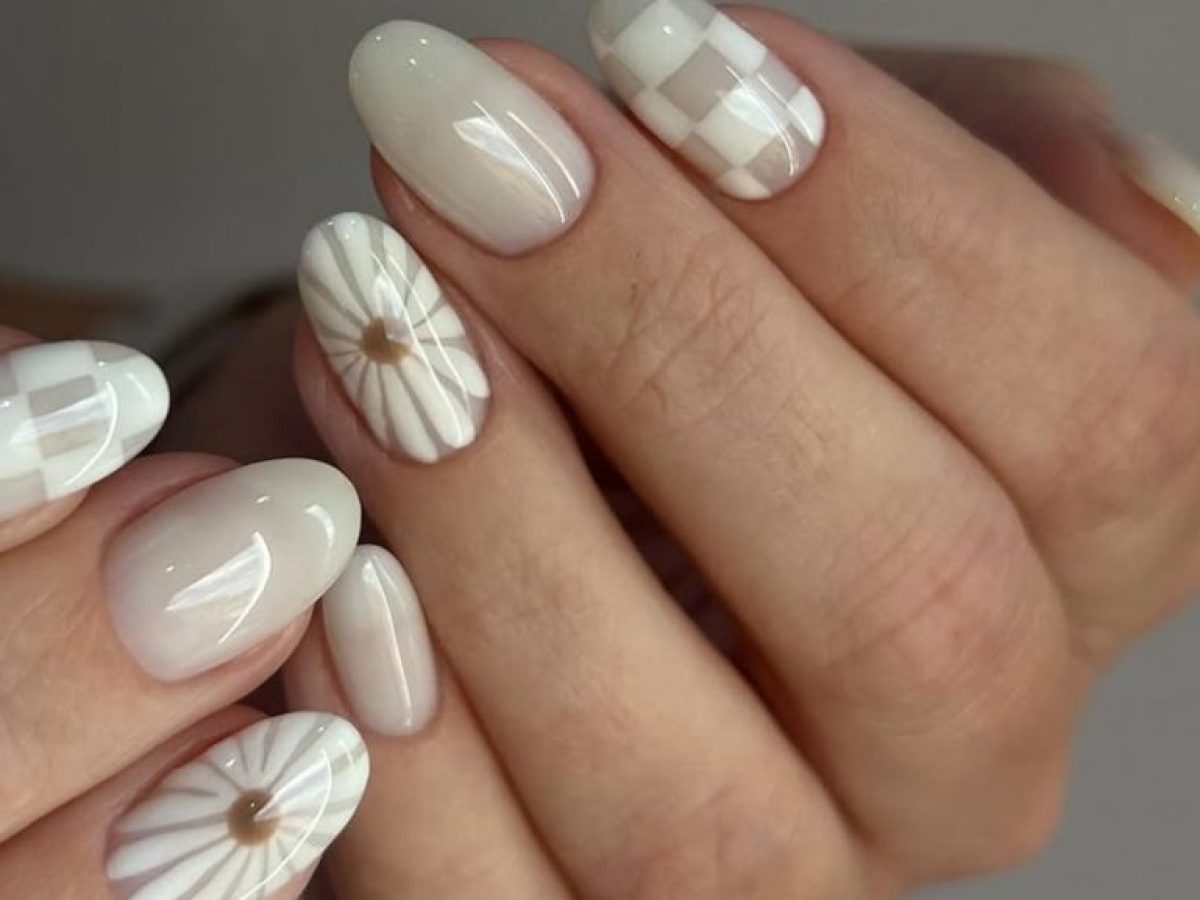 4 nail trends που θα βλέπετε ξανά και ξανά