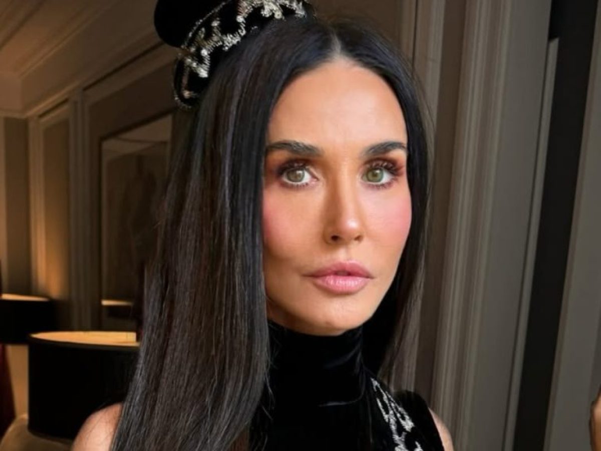 5 μυστικά για υγιή, μακριά μαλλιά μετά τα 50