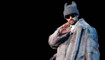 Bad Bunny: Έφτασε στο Σαν Φρανσίσκο για το Super Bowl με epic look – ανυπομονούμε για την on stage εμφάνισή του