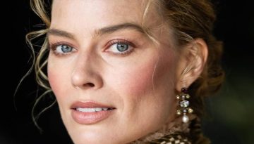 Bront&euml; Blush &ndash; &Tau;&omicron; makeup trend &pi;&omicron;&upsilon; &alpha;&nu;&upsilon;&pi;&omicron;&mu;&omicron;&nu;&omicron;ύ&mu;&epsilon; &nu;&alpha; &delta;&omicron;&kappa;&iota;&mu;ά&sigma;&omicron;&upsilon;&mu;&epsilon;
