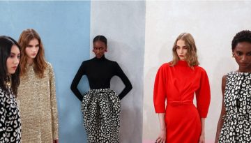 Carolina Herrera: Χρώμα, μοτίβα και ένα φινάλε γεμάτο νόημα στην ανοιξιάτικη συλλογή