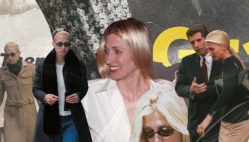 Carolyn Bessette Kennedy: &Alpha;&upsilon;&tau;ά &tau;&alpha; 7 &kappa;&omicron;&mu;&mu;ά&tau;&iota;&alpha; &alpha;&pi;ό &tau;&eta;&nu; &nu;&tau;&omicron;&upsilon;&lambda;ά&pi;&alpha; &tau;&eta;&sigmaf; &omicron;&rho;ί&zeta;&omicron;&upsilon;&nu; &alpha;&kappa;ό&mu;&eta; &kappa;&alpha;&iota; &sigma;ή&mu;&epsilon;&rho;&alpha; &tau;&eta;&nu; &alpha;&pi;ό&lambda;&upsilon;&tau;&eta; &kappa;&omicron;&mu;&psi;ό&tau;&eta;&tau;&alpha;