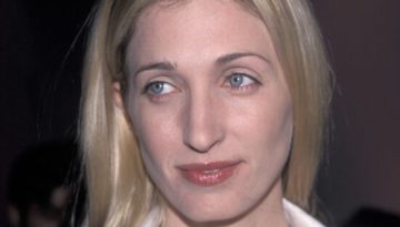 Carolyn Bessette-Kennedy: Το perfume oil που φορούσε καθημερινά