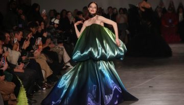 Coco Rocha: Παρέδωσε μαθήματα μόντελινγκ με την εμφάνισή της στο show Christian Siriano