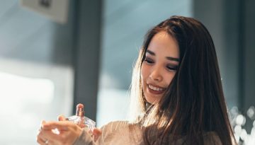 Fragrance wardrobing: Οι κατηγορίες των αρωμάτων επεκτείνονται ταχύτατα με νότες που ξεπερνούν τη φαντασία!