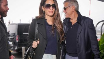 H Amal Clooney φόρεσε τη νέα εκδοχή του straight-leg jeans