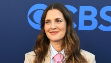 H Drew Barrymore έκανε την πιο ανατρεπτική αλλαγή στο χρώμα των μαλλιών της και υπεύθυνος είναι ο hairstylist της Kim Kardashian