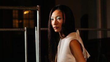 Marc Jacobs AW 2026: Το μακιγιάζ που είδαμε στο show αναβιώνει τα εμβληματικά ’90s
