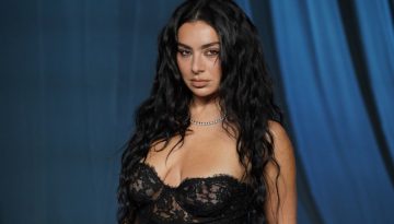 «Messy girl»: Γιατί αυτή η φαινομενικά ατημέλητη αισθητική κατακλύζει το Instagram;