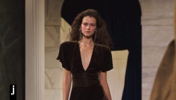 NYFW: Η νέα συλλογή του Ralph Lauren αντλεί έμπνευση από το επαναστατικό γυναικείο πνεύμα και συνδυάζει μοντερνισμό και ιστορία
