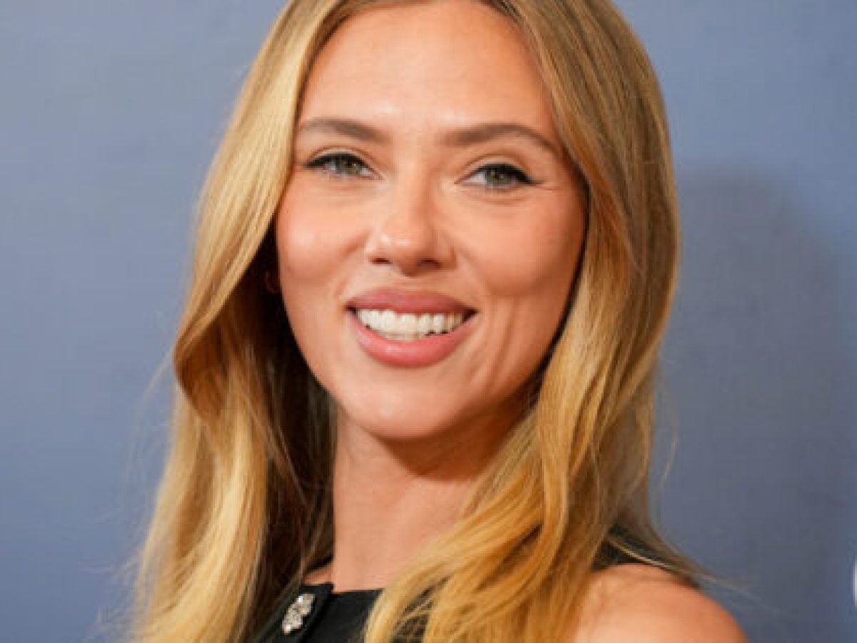 Scarlett Johansson: Τα δύο αρώματα που επιλέγει να φοράει ξανά και ξανά