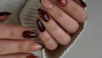 Tortoiseshell Nails: Η τάση στο μανικιούρ που θα βλέπουμε παντού την άνοιξη