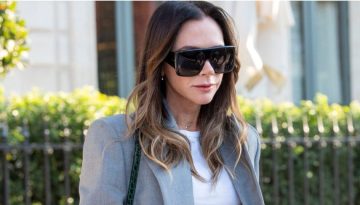 Victoria Beckham: Σε ρόλο μοντέλου για την συλλογή γυαλιών της