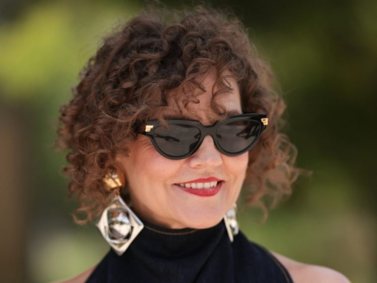 Αυτά είναι τα πιο κολακευτικά καρέ για σγουρά μαλλιά