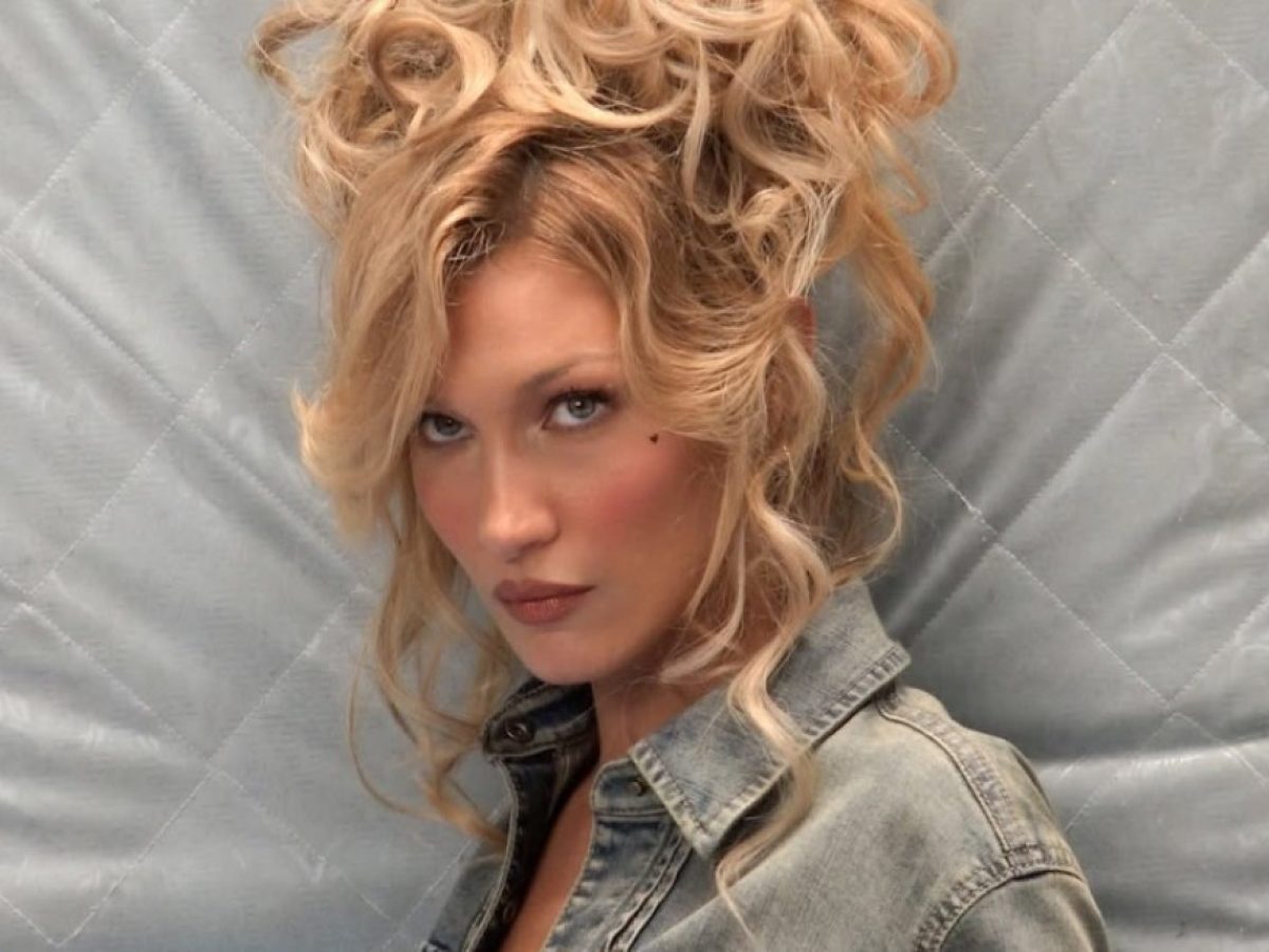 Αυτό το αγαπημένο brand των 2000s γίνεται ανάρπαστο στη second-hand αγορά