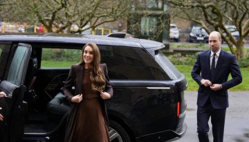 Εσύ ακόμα φοράς total black; Η Kate Middleton επιλέγει το χρώμα της σεζόν