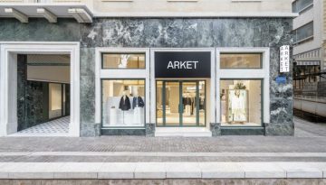 &Eta; &Alpha;&theta;ή&nu;&alpha; &alpha;&pi;&omicron;&kappa;&tau;ά &tau;&omicron; &delta;&iota;&kappa;ό &tau;&eta;&sigmaf; &mu;ί&nu;&iota;&mu;&alpha;&lambda;, &sigma;&kappa;&alpha;&nu;&delta;&iota;&nu;&alpha;&beta;&iota;&kappa;ό &kappa;&alpha;&tau;&alpha;&phi;ύ&gamma;&iota;&omicron;
