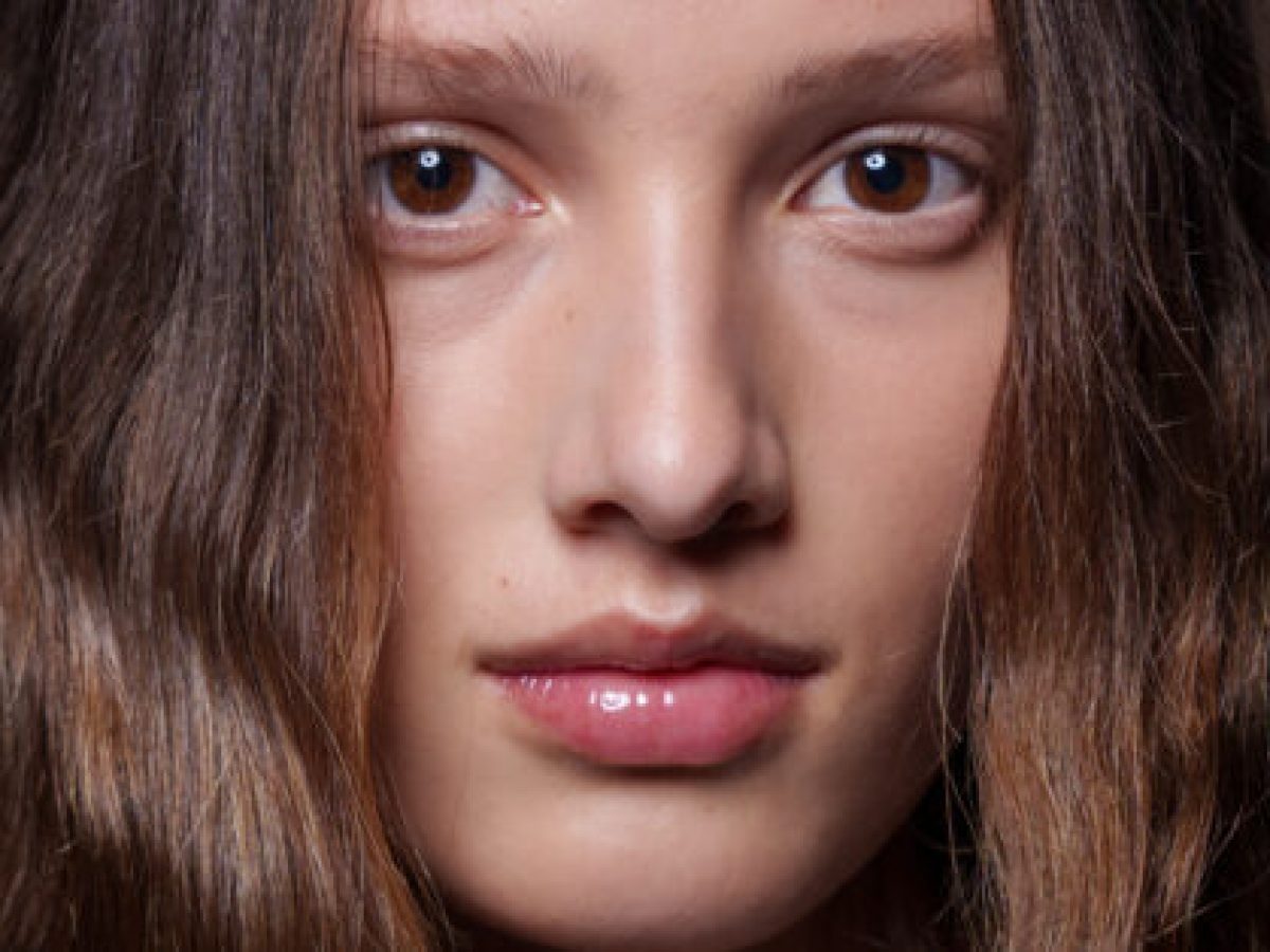 Οι αγαπημένοι μας οροί ματιών για ορατά πιο νεανικό και ξεκούραστο βλέμμα