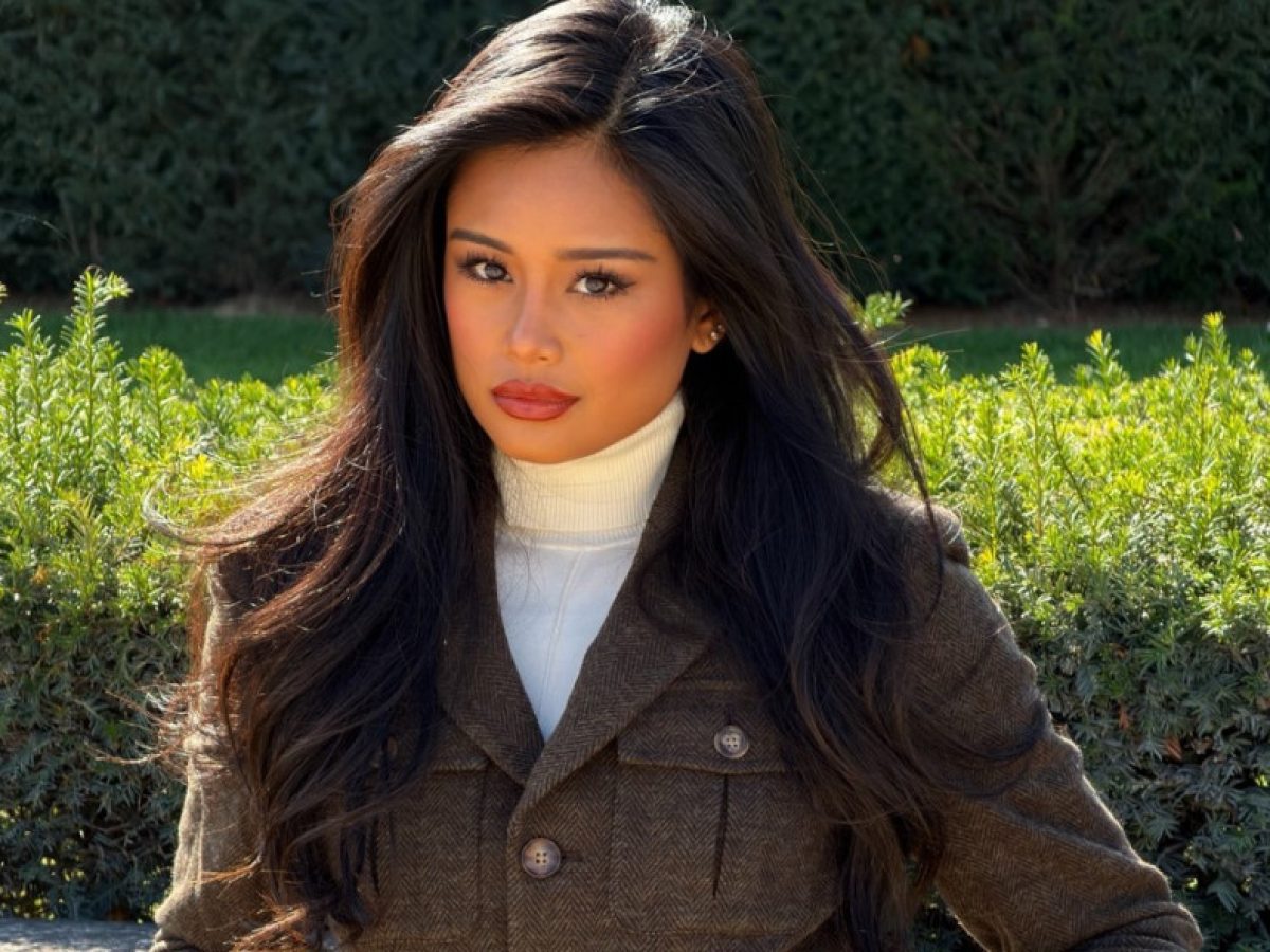 Η εφαρμογή αυτού του μολυβιού στην εσωτερική γραμμή του ματιού είναι το πιο έξυπνο makeup trick για να κρύψετε τους μαύρους κύκλους