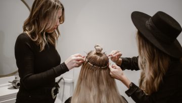 Νέα έρευνα εντοπίζει καρκινογόνες ουσίες σε extensions μαλλιών – Τι πρέπει να γνωρίζουμε