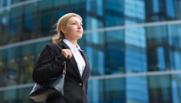 Νιώθετε ότι «κόλλησε» η καριέρα σας; Γιατί συμβαίνει αυτό; Η στρατηγική για να το αλλάξετε